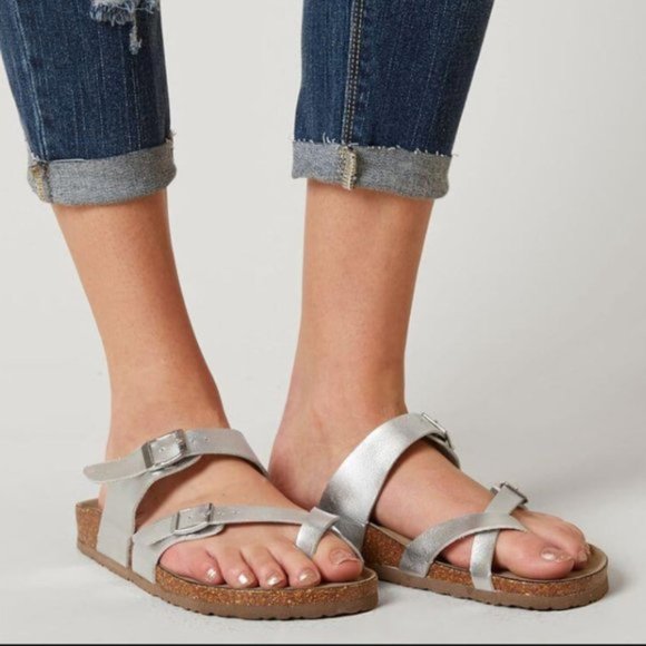 Madden Girl Bryceee Footbed Sandals Silver Size 7 - Picture 2 of 12